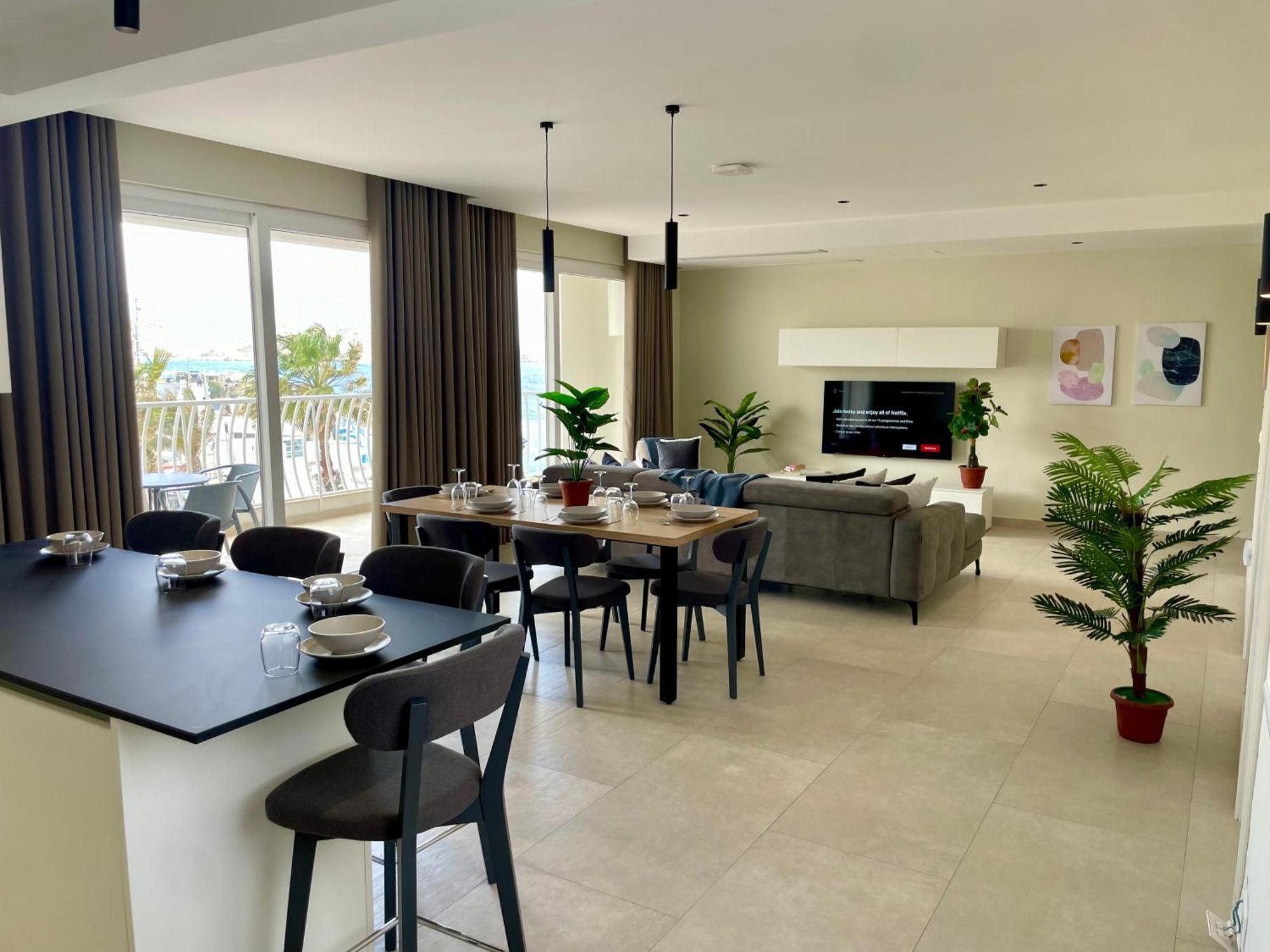 Bugibba Square Seafront Lux Apartments By Holi San Pawl il-Baħar Eksteriør billede